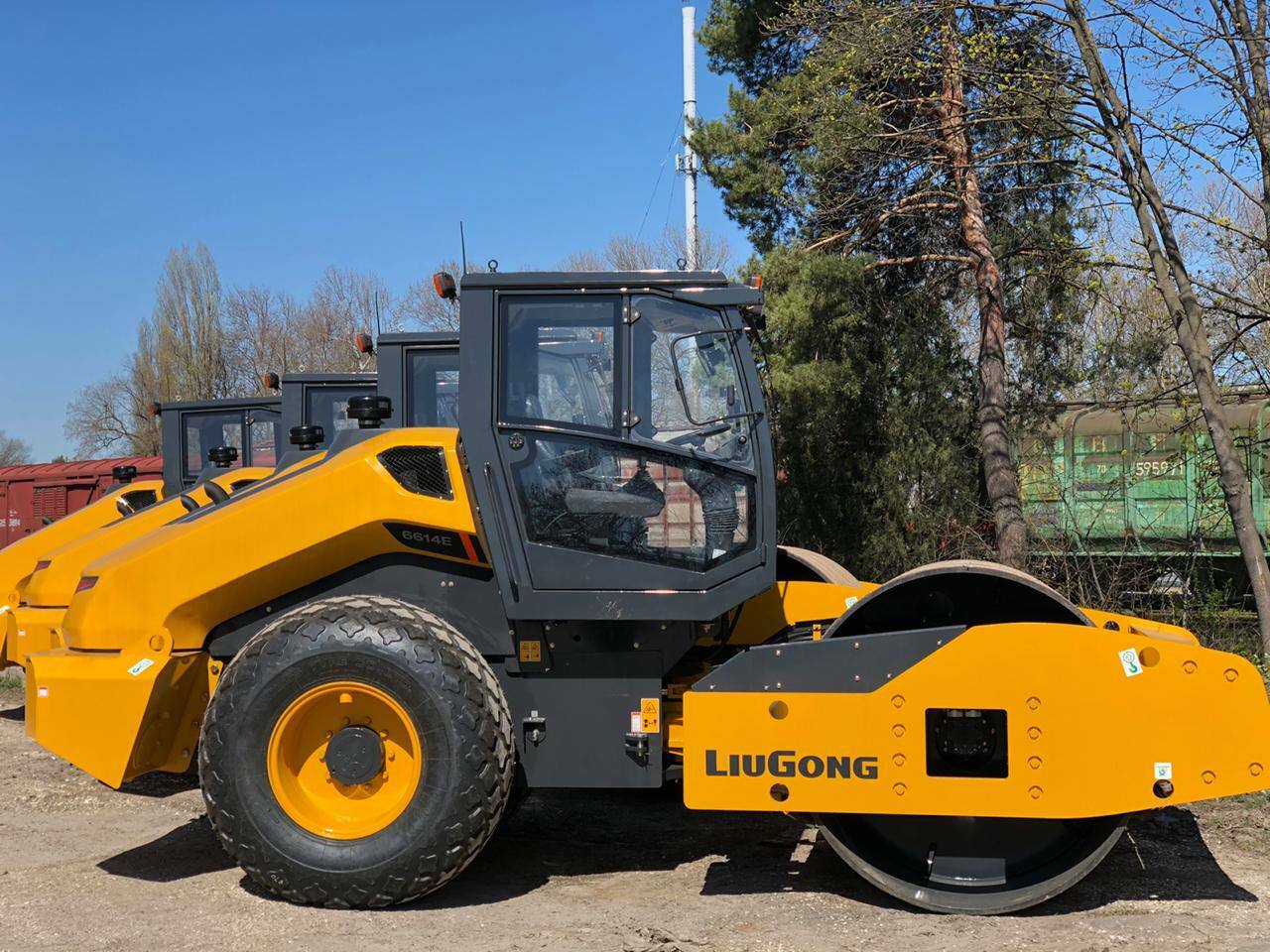 Каток грунтовый LiuGong CLG 6614 Каток грунтовый LiuGong CLG 6614